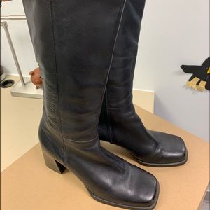 Long leather black boots